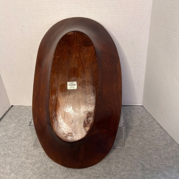 Crate and Barrel Wooden Oval Carved Bowl Made In Thailand Brown 15-1/2x9-1/4x2-3 - Picture 5 of 6
